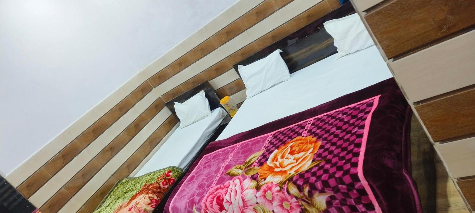 Hotel K.D.Dham Near Prem Mandir1 Vrindāvan Exteriér fotografie